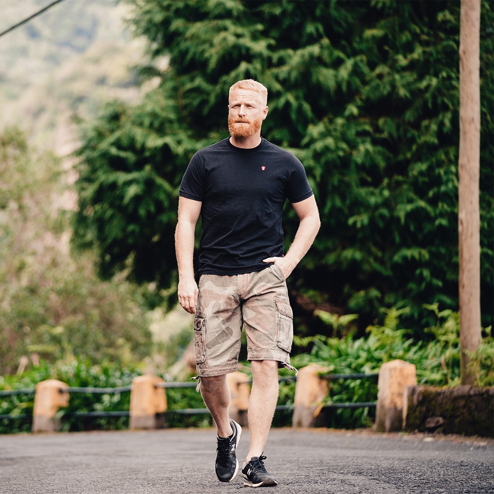 TS-S22-10277-Basic-U-schwarz-Detail01_17048rcWeDcJvzNHYx