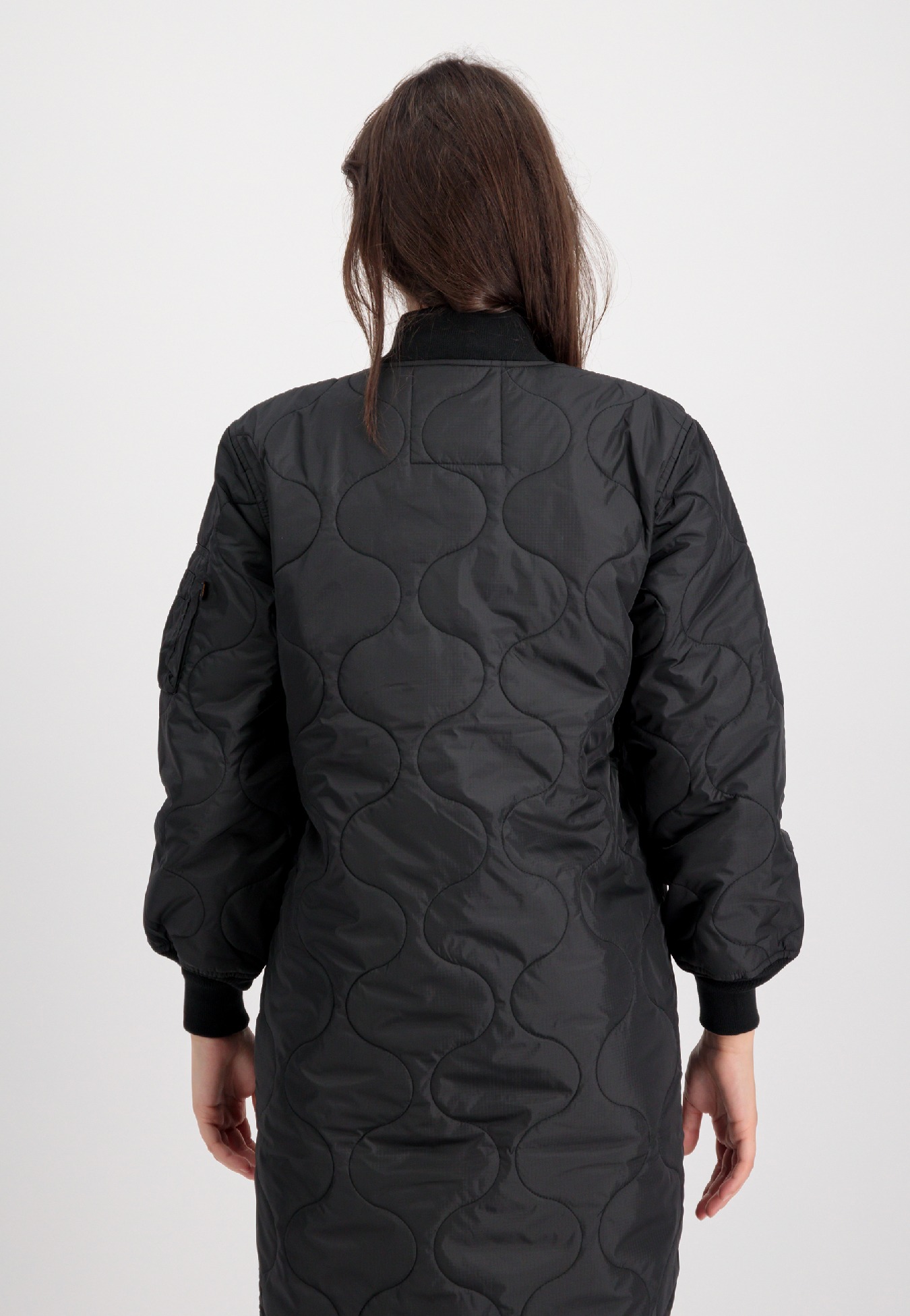 108009-03-alpha-industries-ma-1-als-coat-wmn-003