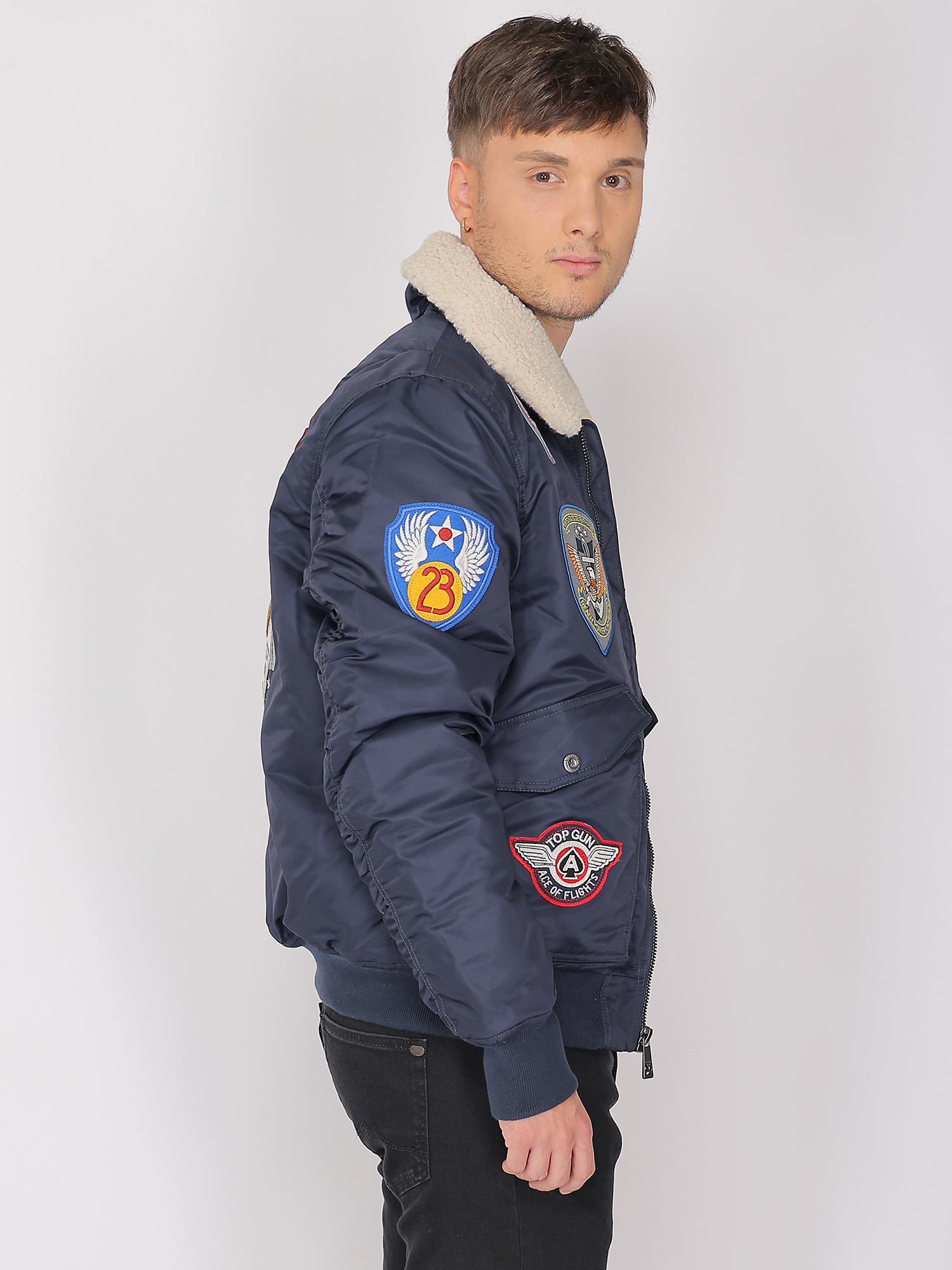 310-TG23-005-navy-model2