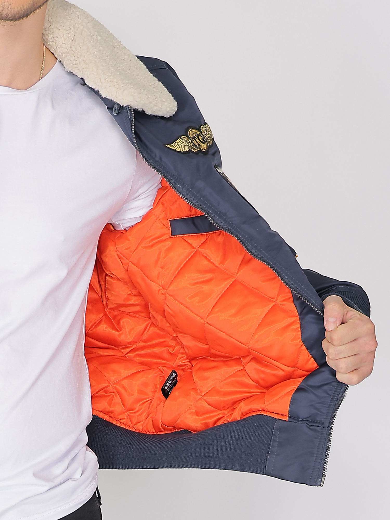 310-TG23-005-navy-model4