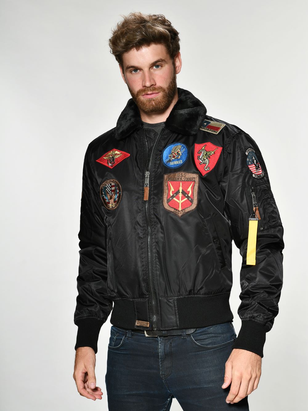 Top-Gun-R-Bomberjacke-310-TG2019-2047-Frontansicht-Model-black